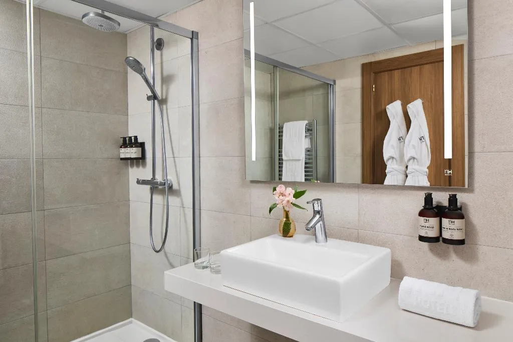 DOUBLE SUPERIOR Room, NH Madrid Balboa, Madrid