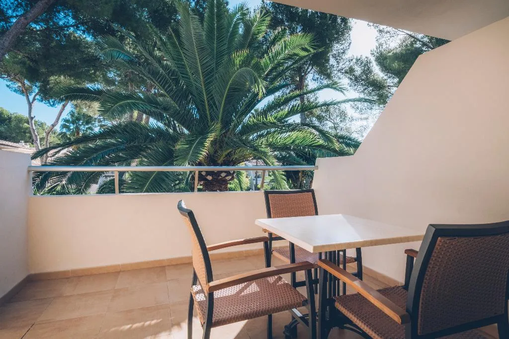 FAMILY ROOM POOL VIEW Room, Iberostar Waves Pinos Park, Majorca
