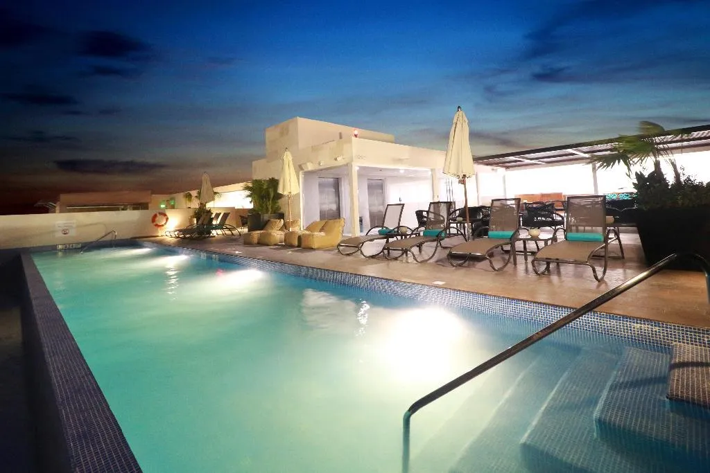 Pool, Holiday Inn Express Playa del Carmen, Playa Del Carmen
