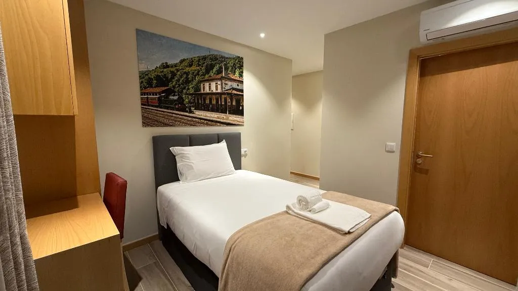 SINGLE STANDARD Room, Oporto Station Hostel & Rooms, Porto