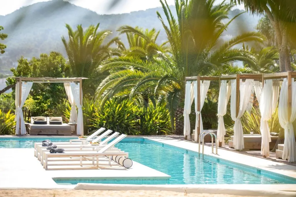 Sports and Entertainment, Can Jaume, Ibiza