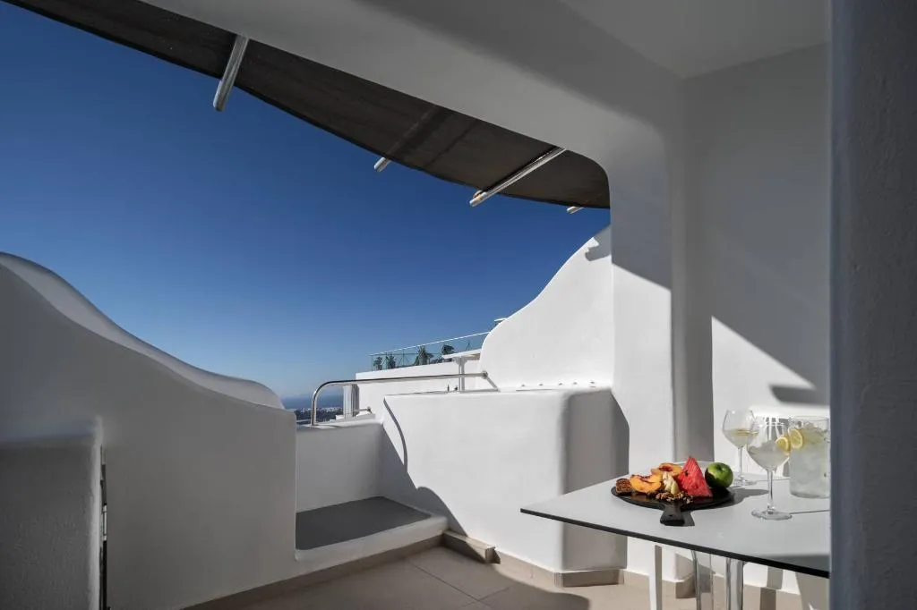 Double or Twin SUPERIOR Room, Kasimatis by La Perla, Santorini
