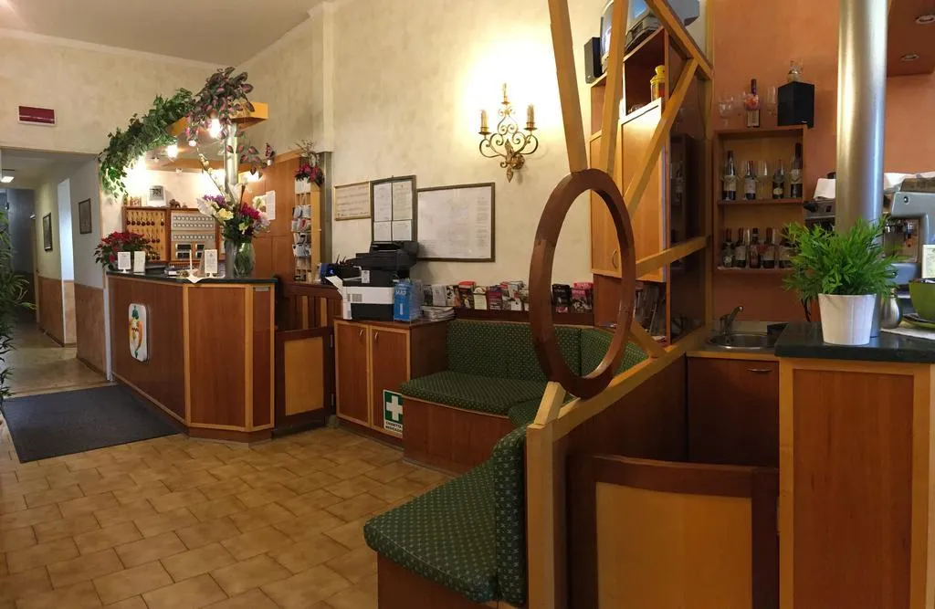 Lobby, Olimpia, Florence
