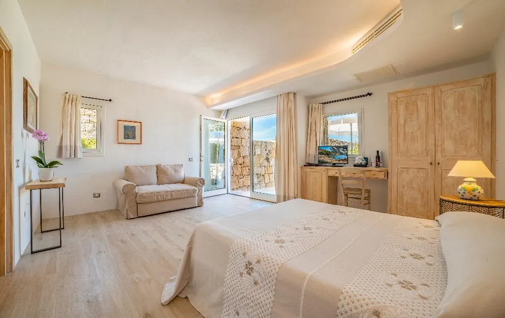 JUNIOR SUITE STANDARD Room, Grand Relais dei Nuraghi, Olbia