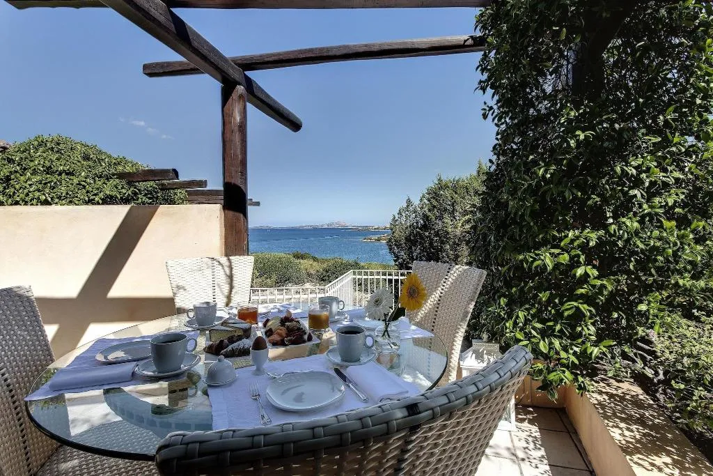 Room, L'Ea Bianca Luxury Resort, Olbia