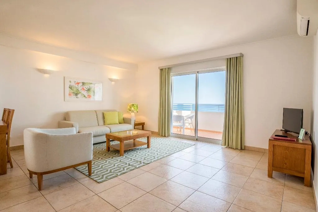 APARTMENT SUPERIOR SEA VIEW Room, Clube Porto Mós, Algarve
