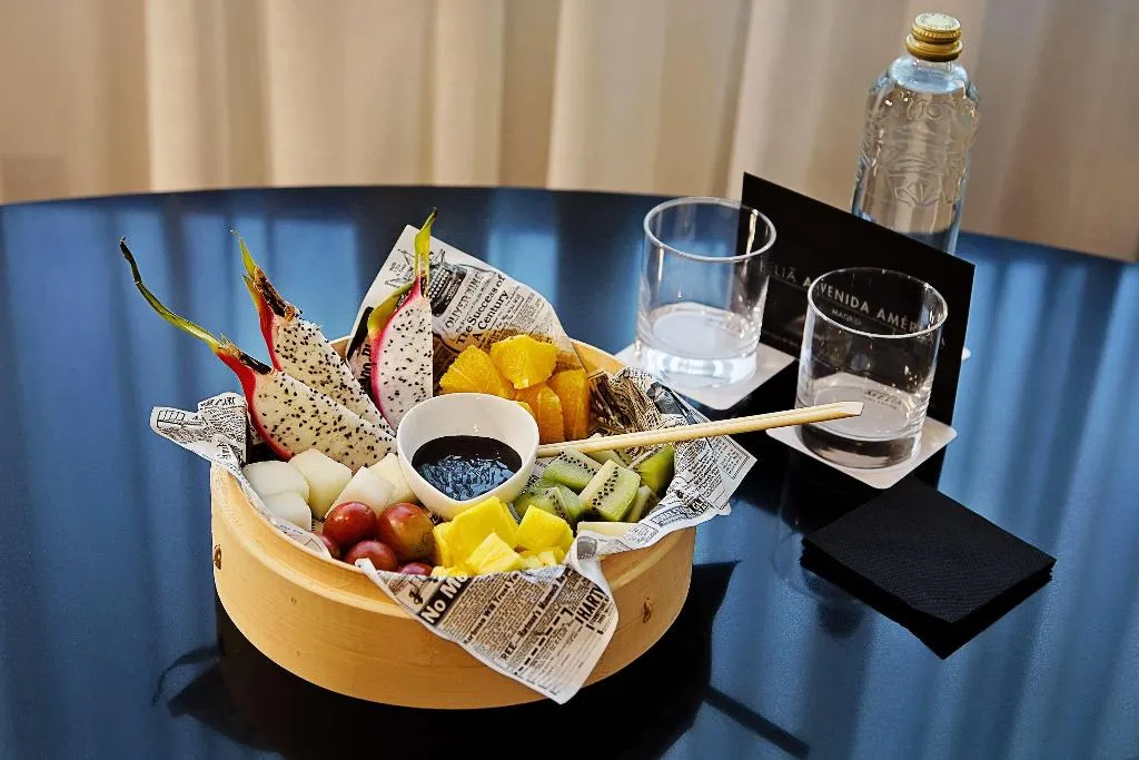 TWIN STANDARD Room, Melia Avenida America, Madrid