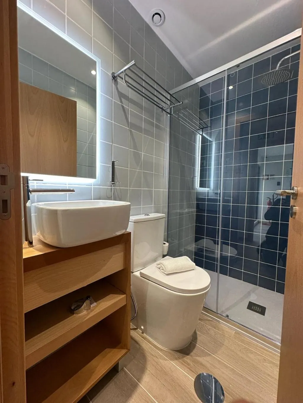 DOUBLE DELUXE Room, Oporto Station Hostel & Rooms, Porto