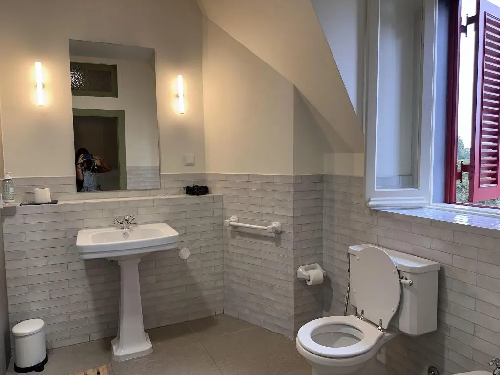 Room, Chalet Ficalho, Lisbon