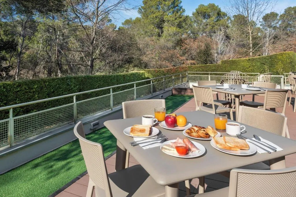 Terrace, B&B Hotel Barcelona Sant Cugat, Barcelona