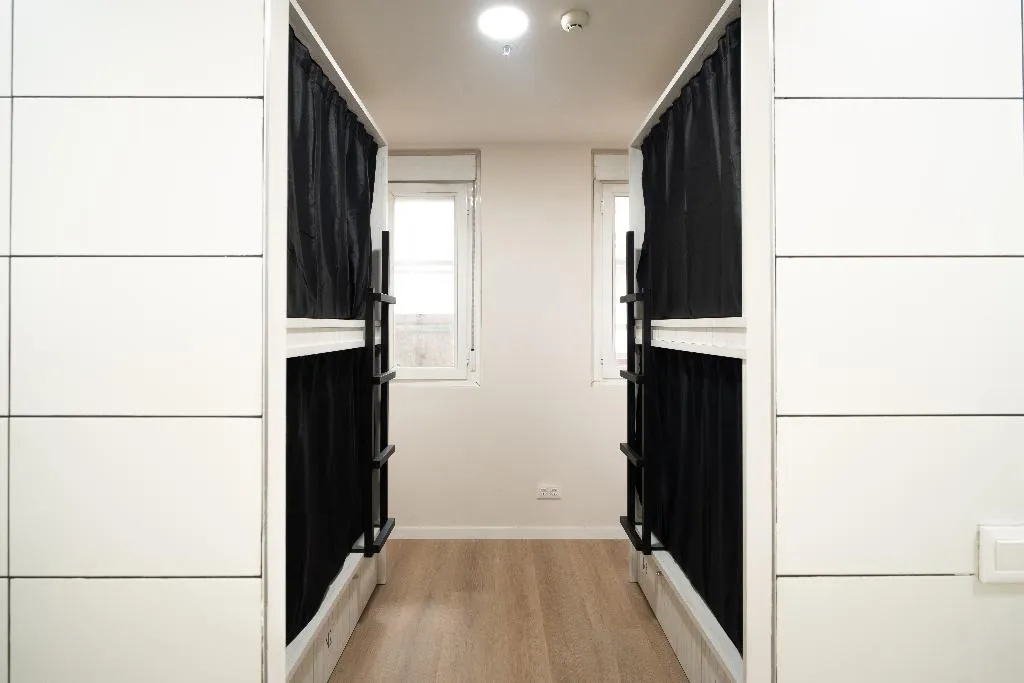 Room CAPACITY 4 ONE BEDROOM Room, Adventure Hostel Madrid, Madrid