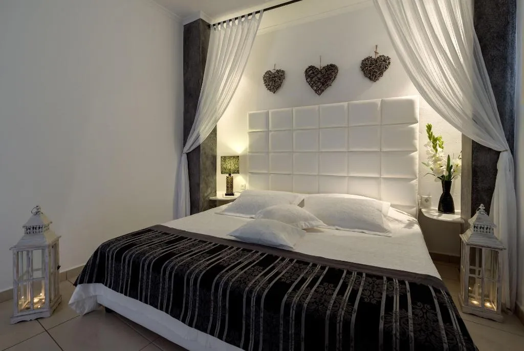 Room, Dream Island Hotel, Santorini