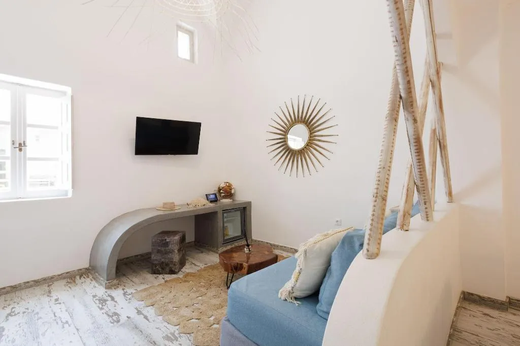 Room, The Museum Project Oia, Santorini