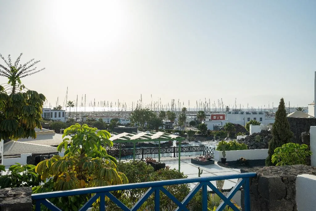 Double or Twin SIDE SEA VIEW Room, Hotel LIVVO Volcan Lanzarote, Lanzarote