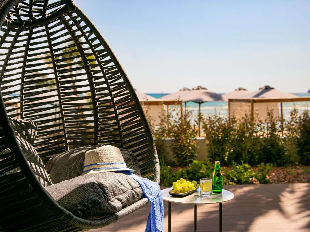 VILLA DUPLEX Room, Mercure Larnaca Beach Resort, Cyprus