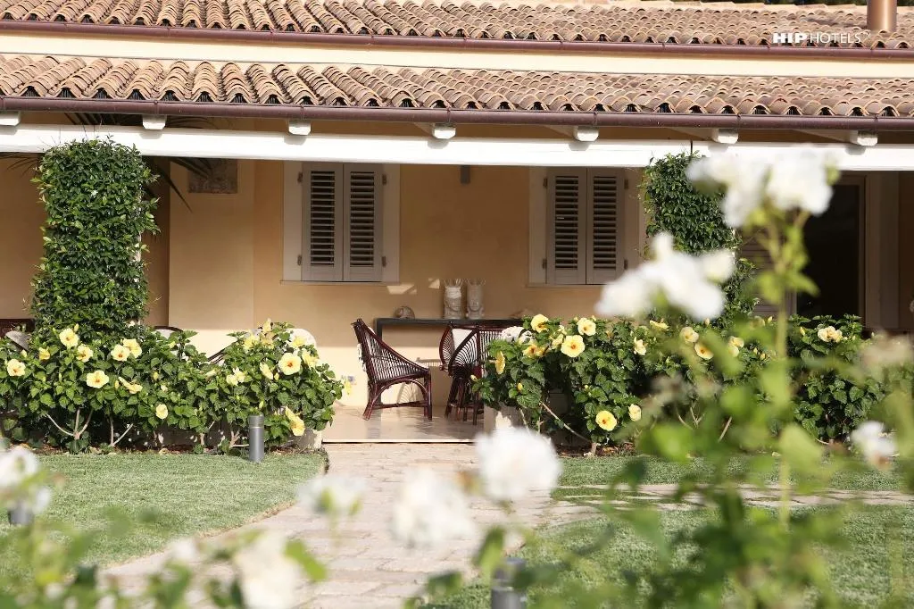 Terrace, Donna Coraly Resort, Catania