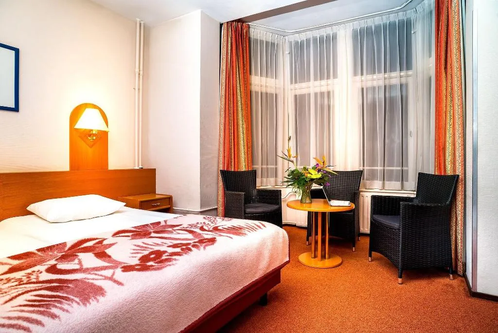 Room, Owl Hotel, Amsterdam