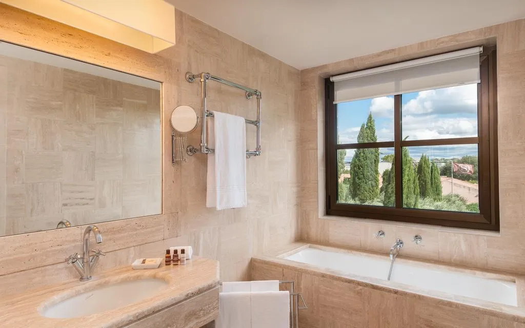 JUNIOR SUITE STANDARD Room, Sheraton Parco de' Medici Rome Hotel, Rome