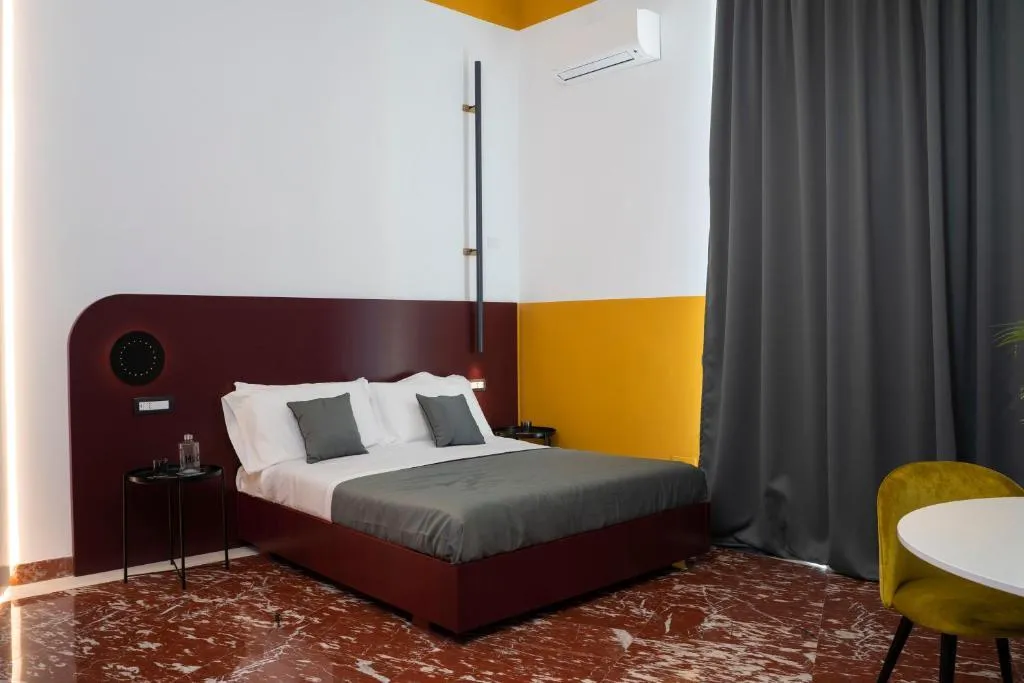 JUNIOR SUITE WITH BALCONY Room, Rettifilo 311, Naples