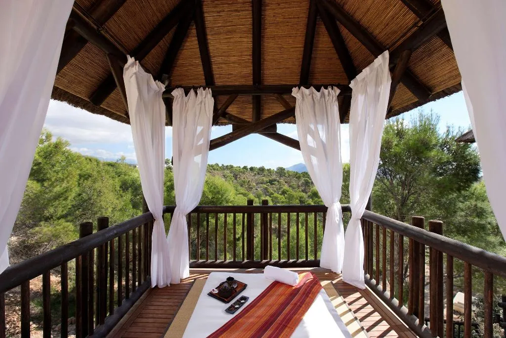 Sports and Entertainment, Asia Gardens Hotel & Thai Spa, a Royal Hideaway Ho, Costa Blanca