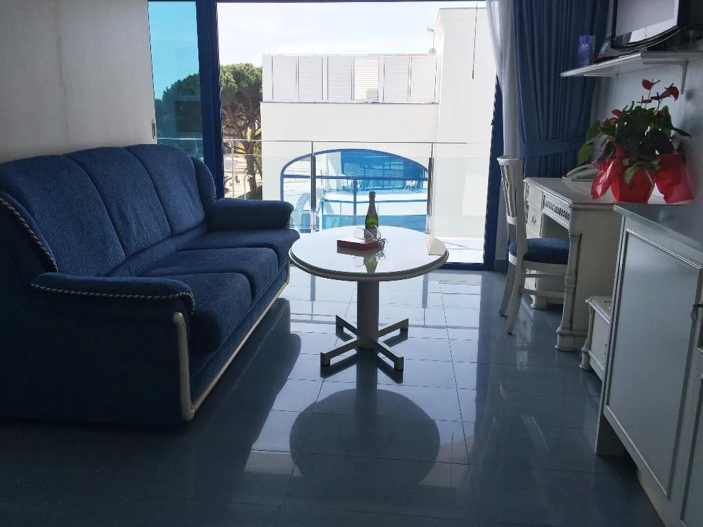 APARTMENT SUPERIOR CAPACITY 4 Room, Masd Mediterraneo, Barcelona