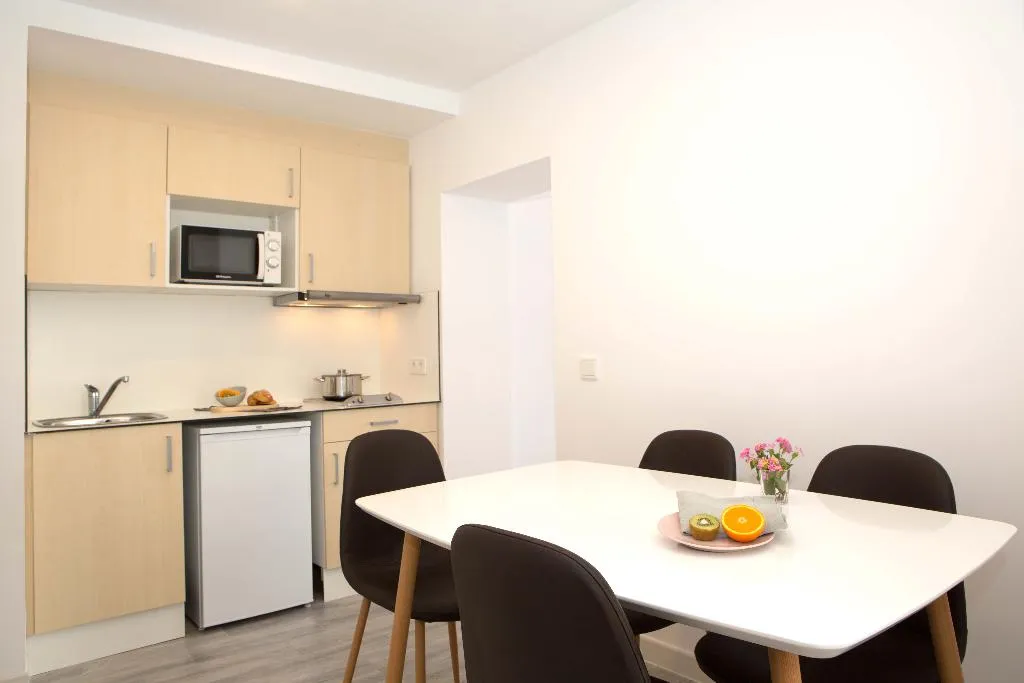 APARTMENT CAPACITY 5 TWO BEDROOMS Room, Gavimar Ariel Chico Club & Resort, Majorca