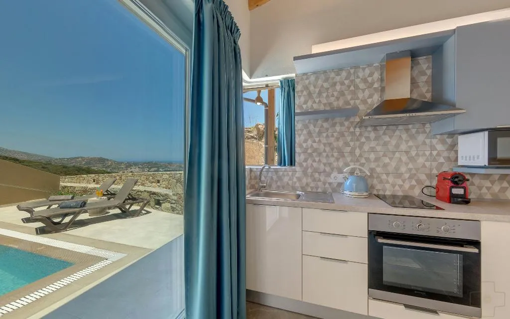 SUITE TWO BEDROOMS WITH PRIVATE POOL Room, Spiros-Soula Family Hotel & Thematic Suites, Crete