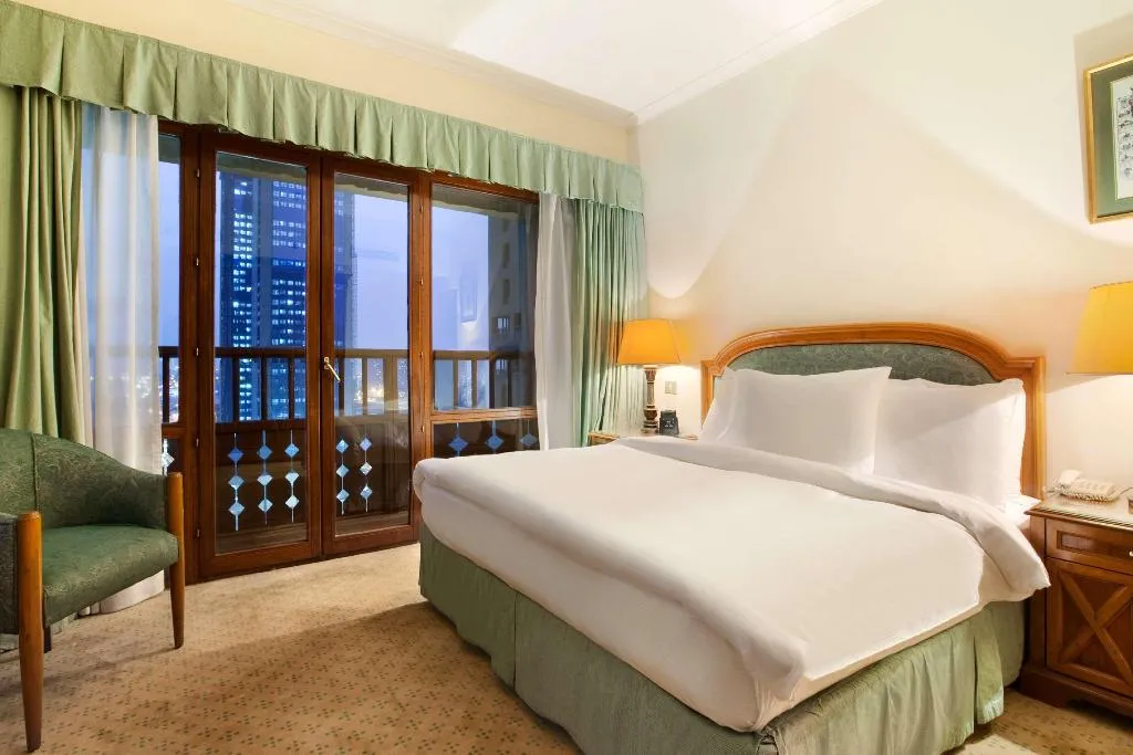 SUITE STANDARD Room, Cairo World Trade Center Hotel & Residences, Cairo