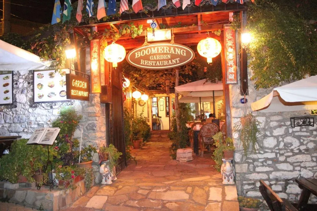 Restaurant, Boomerang Guesthouse, Izmir