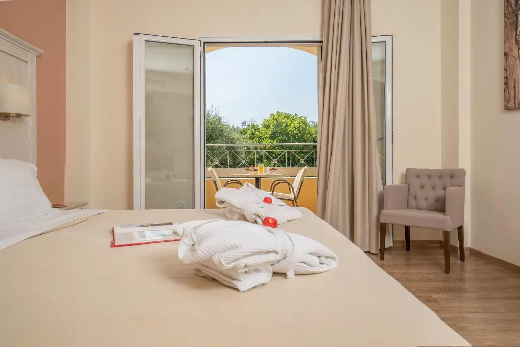 Double or Twin GARDEN VIEW Room, Art Hotel Debono, Corfu