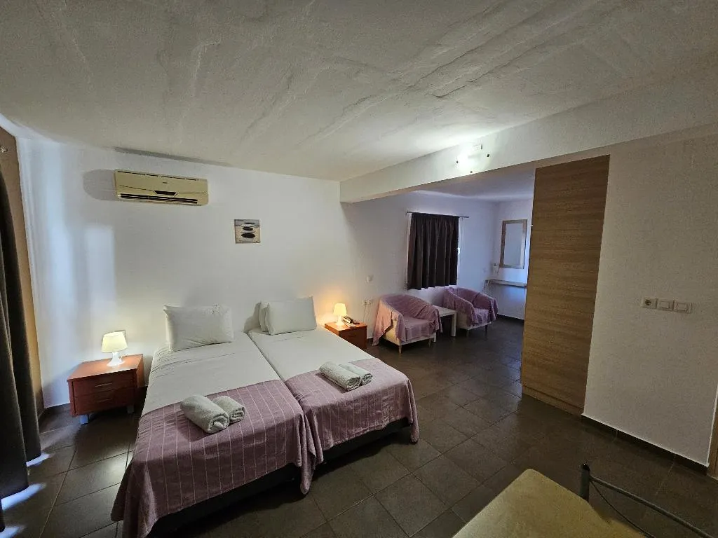 STUDIO CAPACITY 3 Room, Elounda Sunrise Apartments, Crete