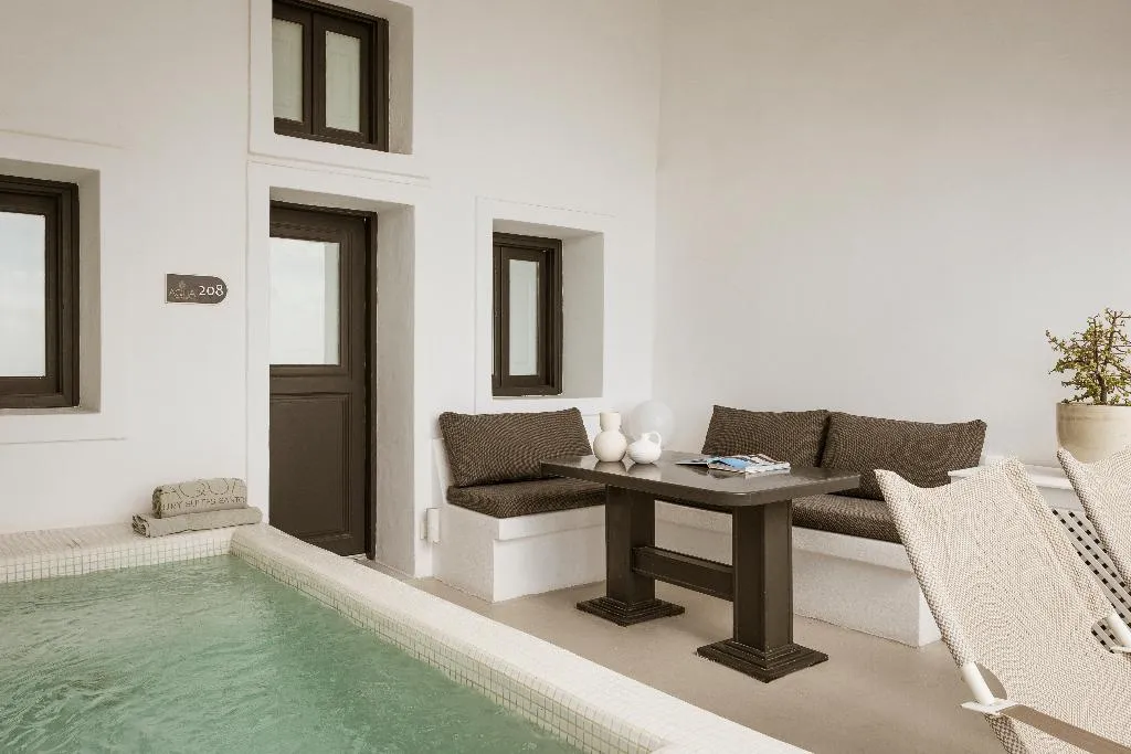 SUITE HONEYMOON Room, Aqua Luxury Suites, Santorini