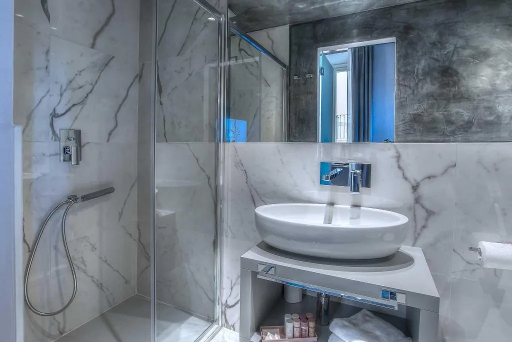 DOUBLE SUPERIOR QUEEN BED Room, Colonna Suite Del Corso, Rome