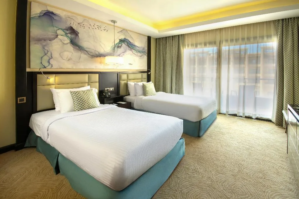 TWIN DELUXE POOL VIEW Room, Triumph Luxury Hotel, Cairo