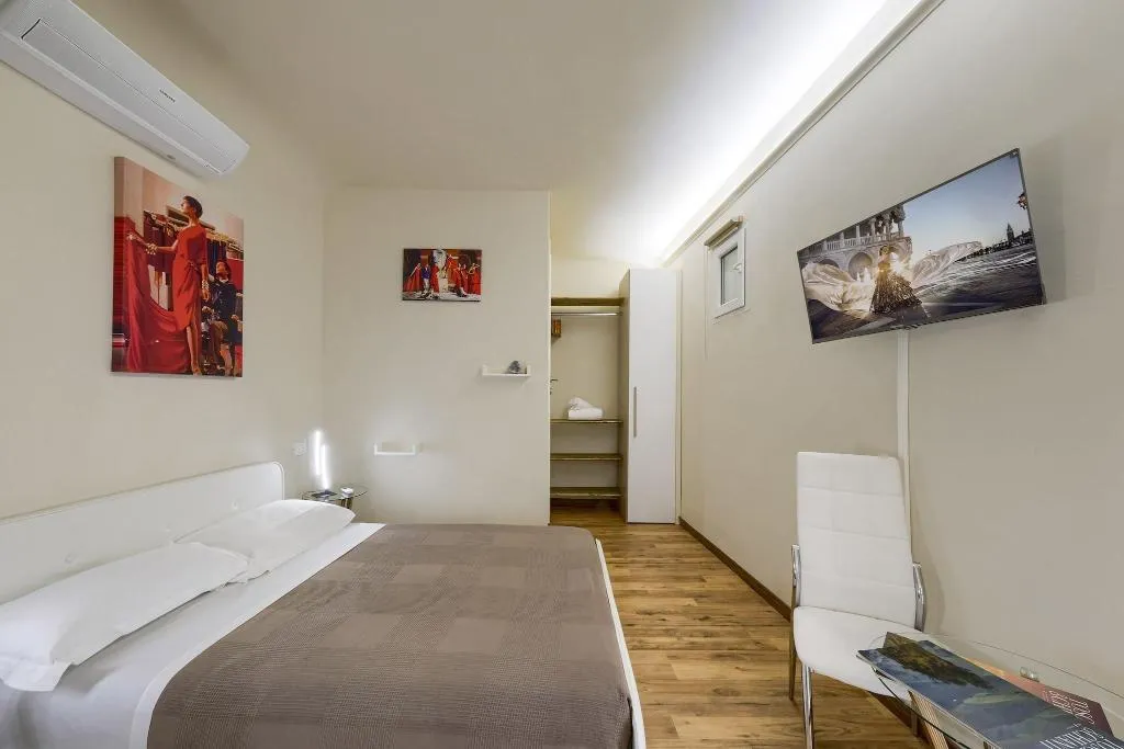 DOUBLE EXECUTIVE Room, Home Boutique Santa Maria Novella, Florence