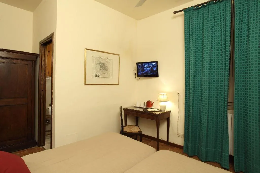 Room, B&B Rovezzano, Florence