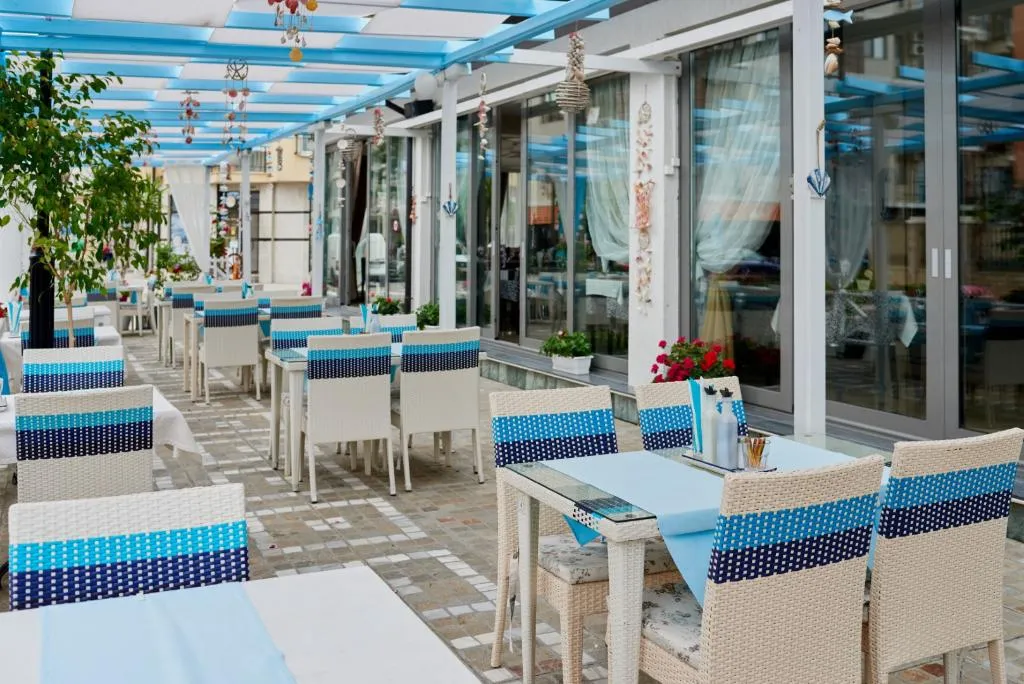 Restaurant, Rose Gardens Boutique, Bourgas