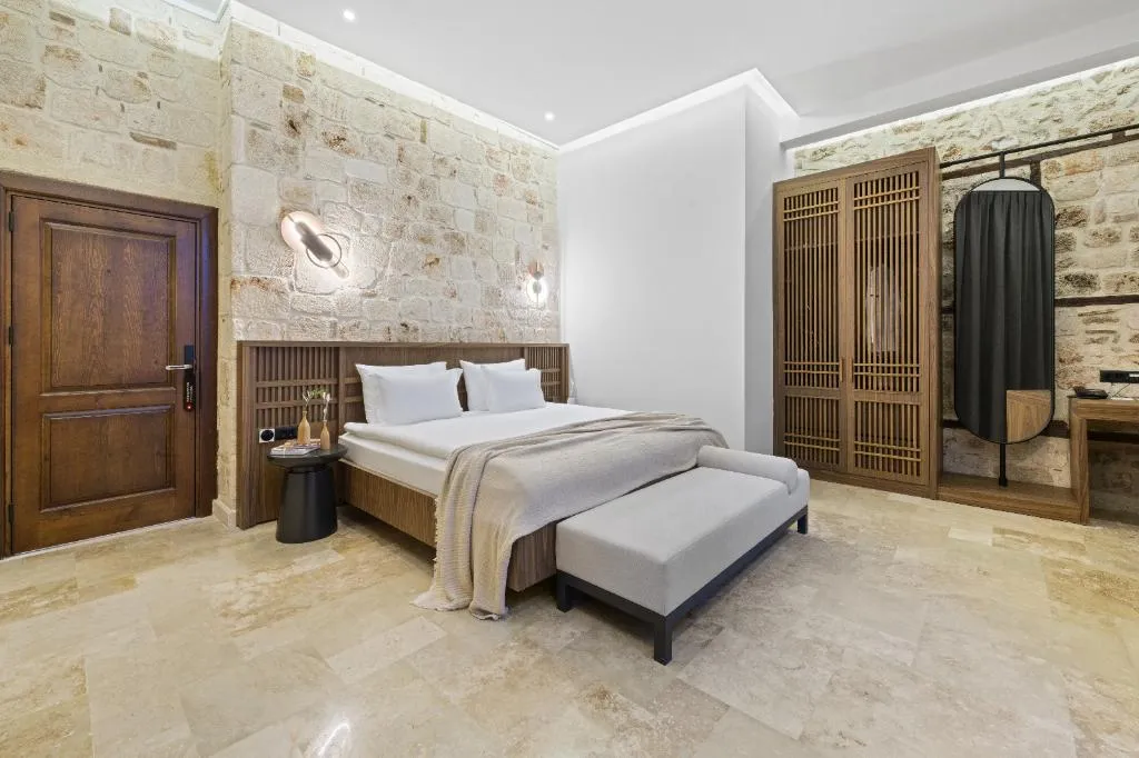 SUITE WITH JACUZZI WITH VIEWS Room, Belmondo Suites Old Town Antalya, Antalya