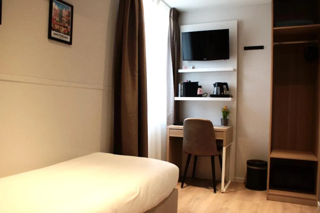 SINGLE DELUXE WITH AIR CONDITIONING Room, Hotel Van Gelder, Amsterdam