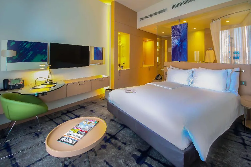 Room STANDARD Room, Media One, Dubai
