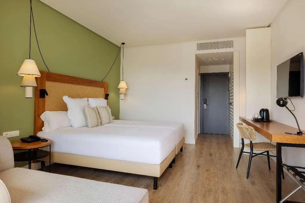 Room, AluaSoul Costa Adeje (Adults Only +16), Tenerife