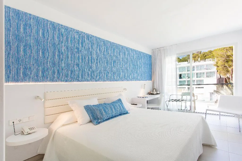 DOUBLE SINGLE USE POOL VIEW Room, Reverence Life Hotel, Majorca