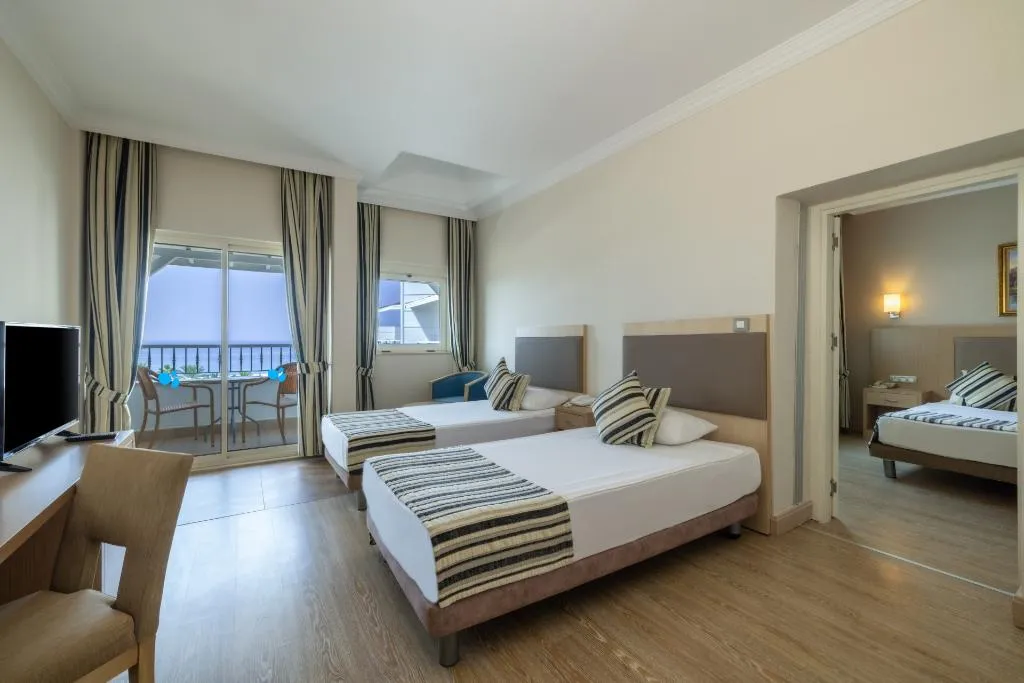 FAMILY ROOM LAND VIEW Room, Crystal Tat Beach Pearl Collection, Antalya