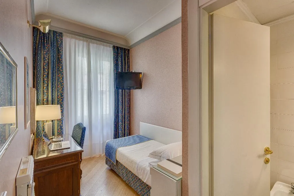 SINGLE CLASSIC Room, Rivoli Boutique Hotel, Florence