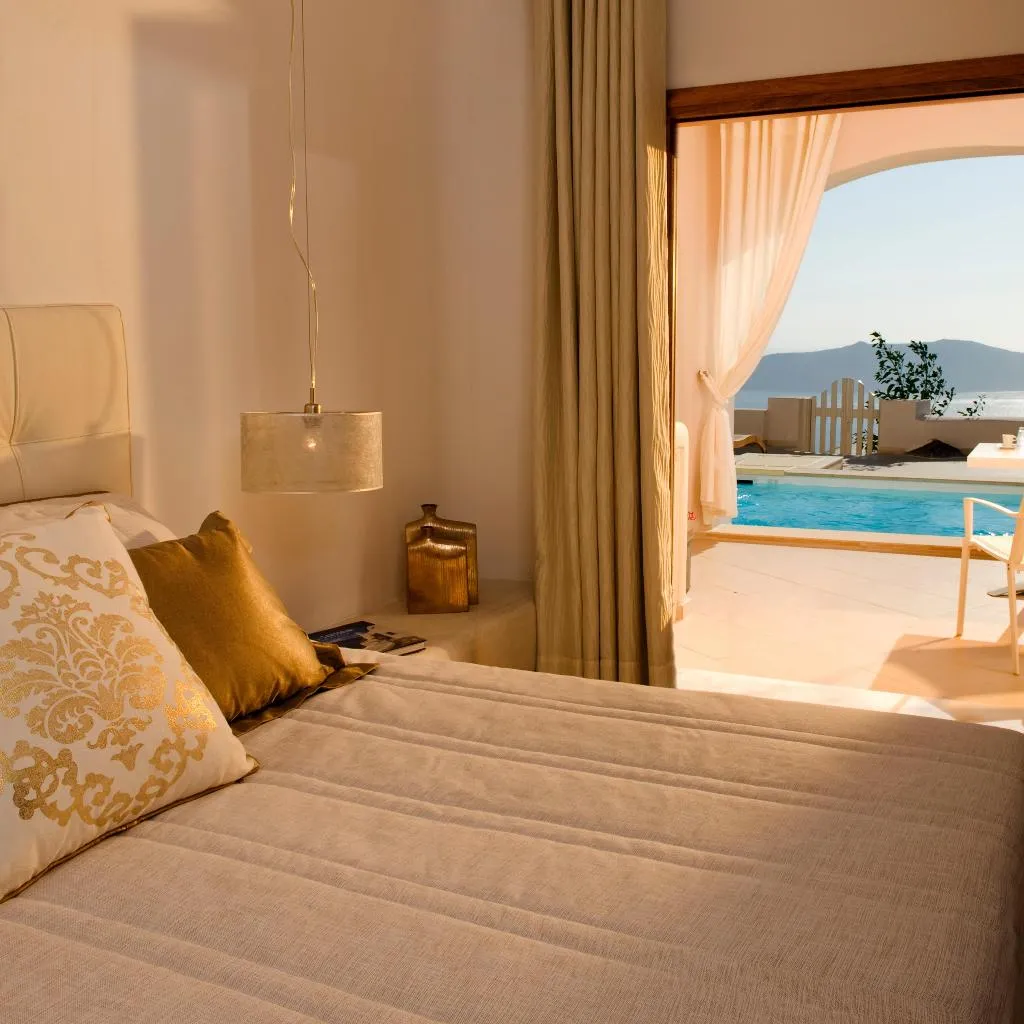 SUITE DELUXE Room, Gold Suites, Santorini