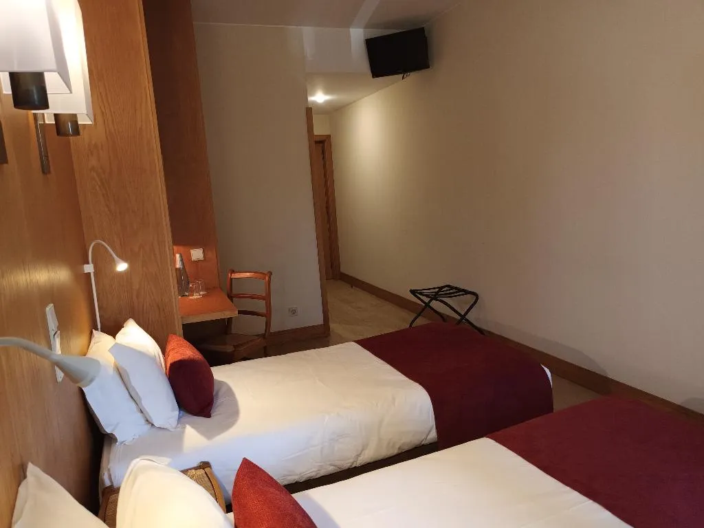 Double or Twin SUPERIOR WITH VIEWS Room, Vilar Oporto Hotel, Porto