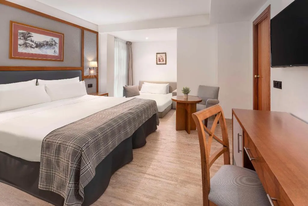 TRIPLE STANDARD Room, Vielha Val d’Arán Affiliated by Melia, Costa Brava