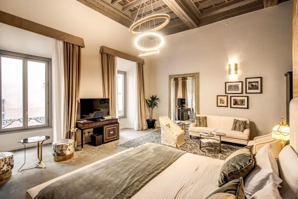 SUITE DELUXE KING BED Room, Martius Private Suites Hotel, Rome