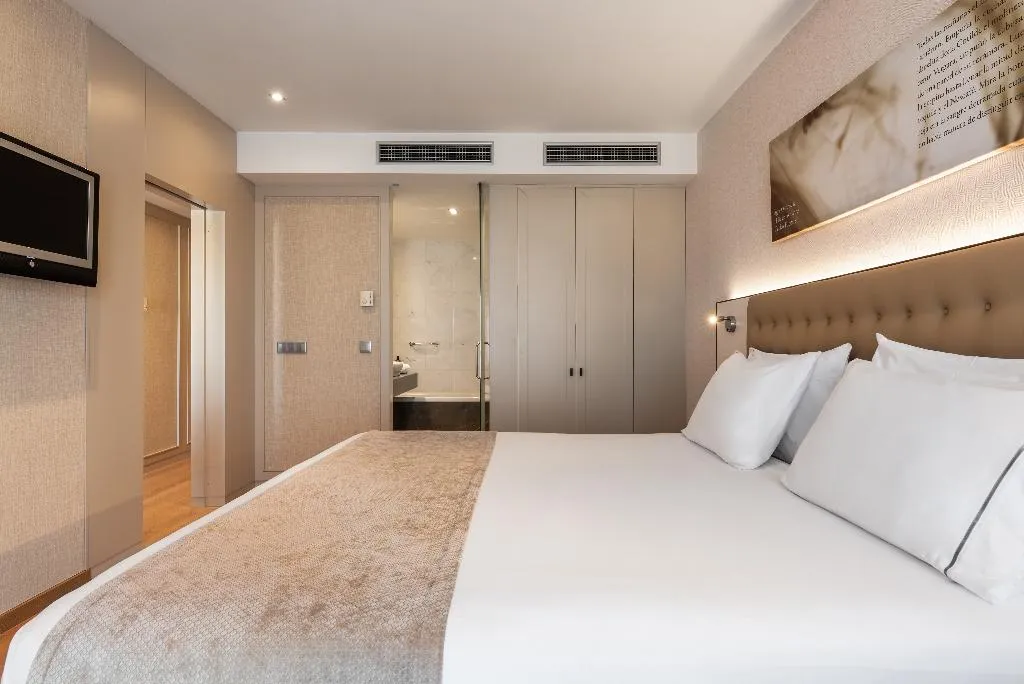 JUNIOR SUITE STANDARD Room, Eurostars das Letras, Lisbon