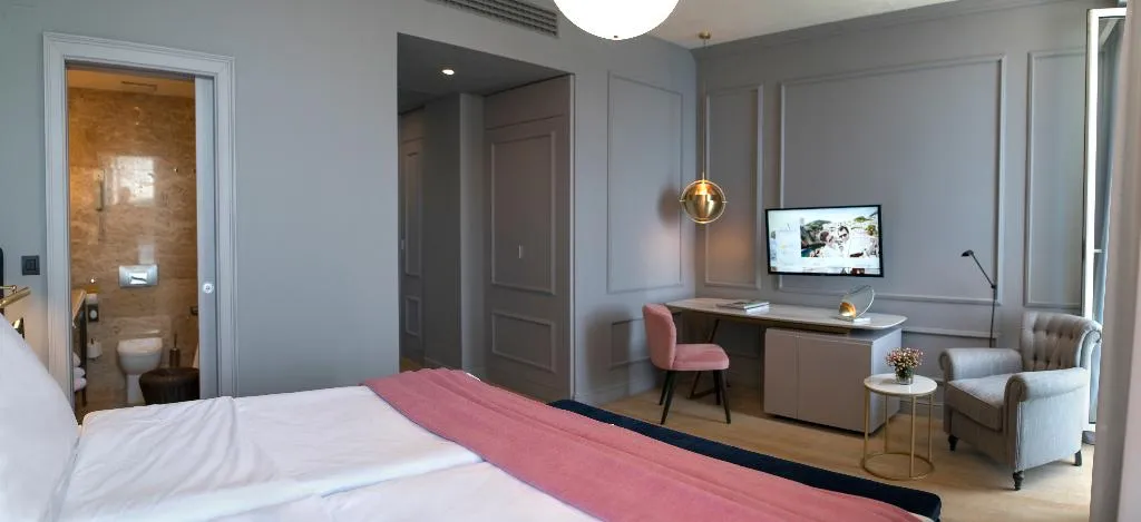 DOUBLE SUPERIOR Room, Hotel Excelsior Dubrovnik, Dubrovnik